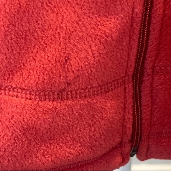 Reel Legends Fleece Vest Men's XXL Maroon Camping Hiking Walking Sweater - Picture 3 of 13